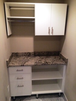 LAUNDRY ROOM COUNTER WITH HANGING