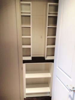 SMALL ALL PURPOSE STORAGE CLOSET